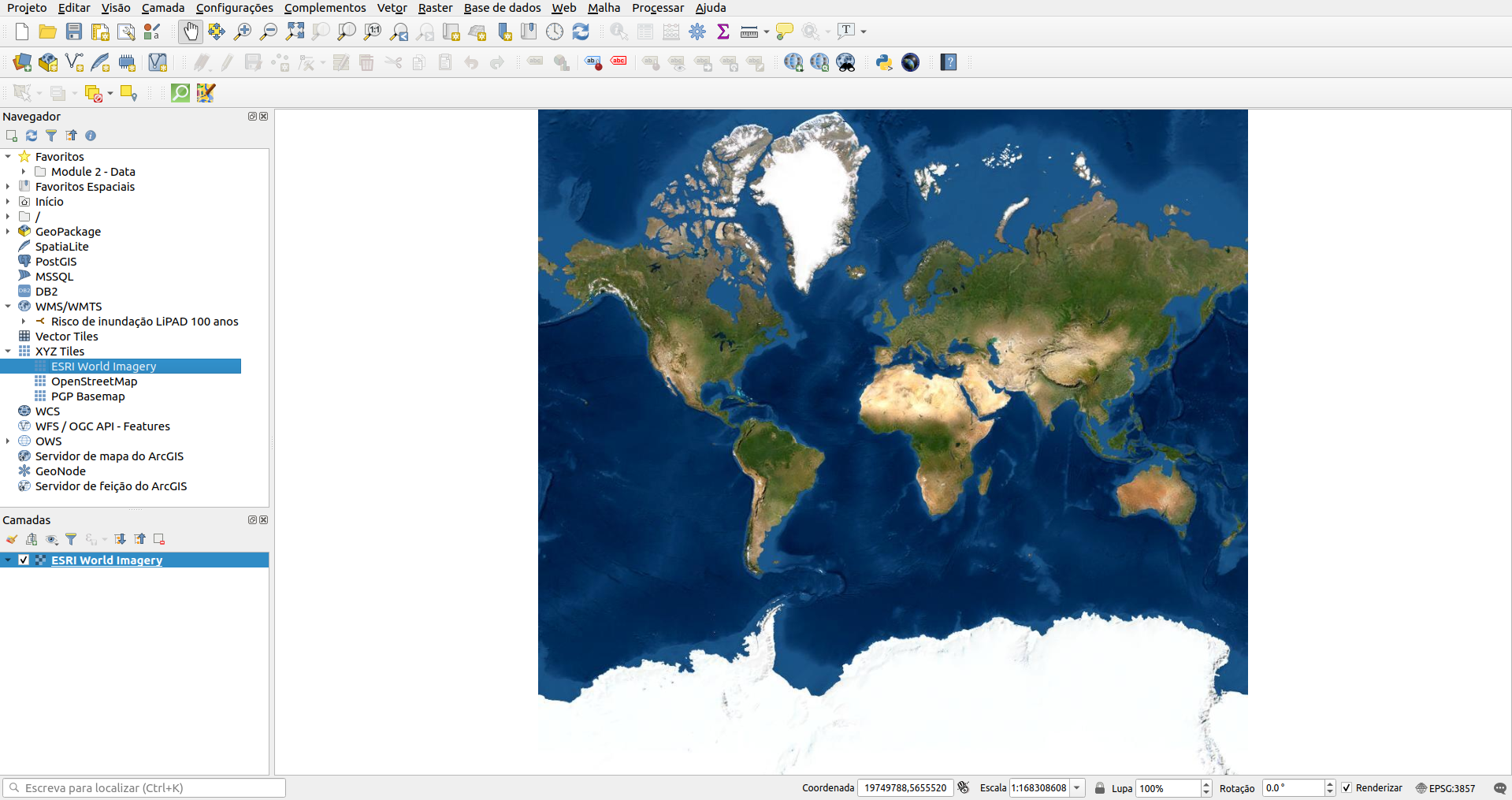 ESRI World Imagery carregado no QGIS